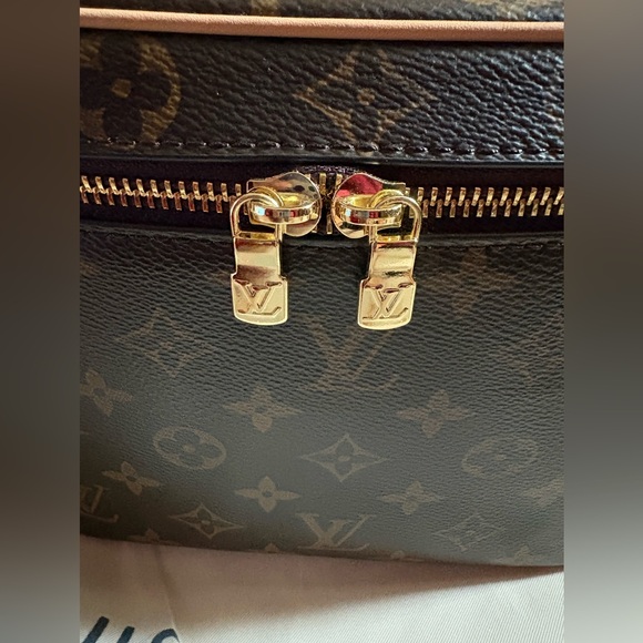 Fashion Lux Vanity Bag - Picture 2 of 8